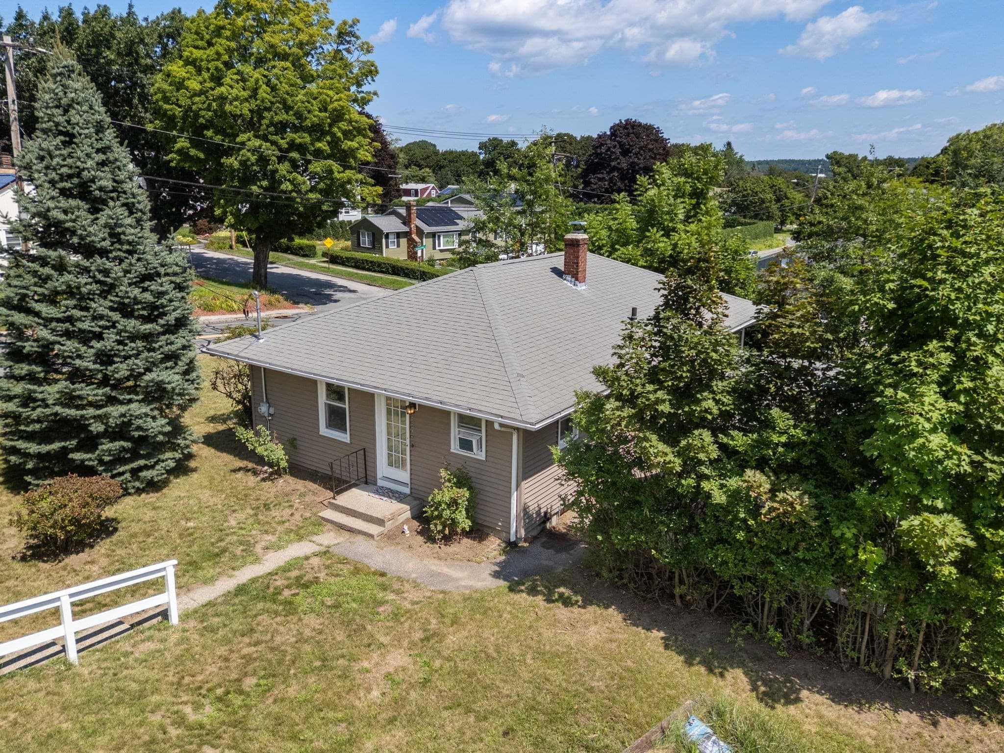 Single Family Residence at 128 Clark St, Worcester MA 01606, Worcester, photo 26 of 34