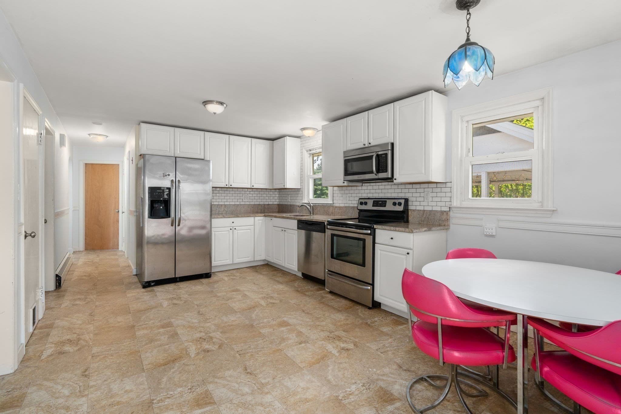 Single Family Residence at 128 Clark St, Worcester MA 01606, Worcester, photo 5 of 34