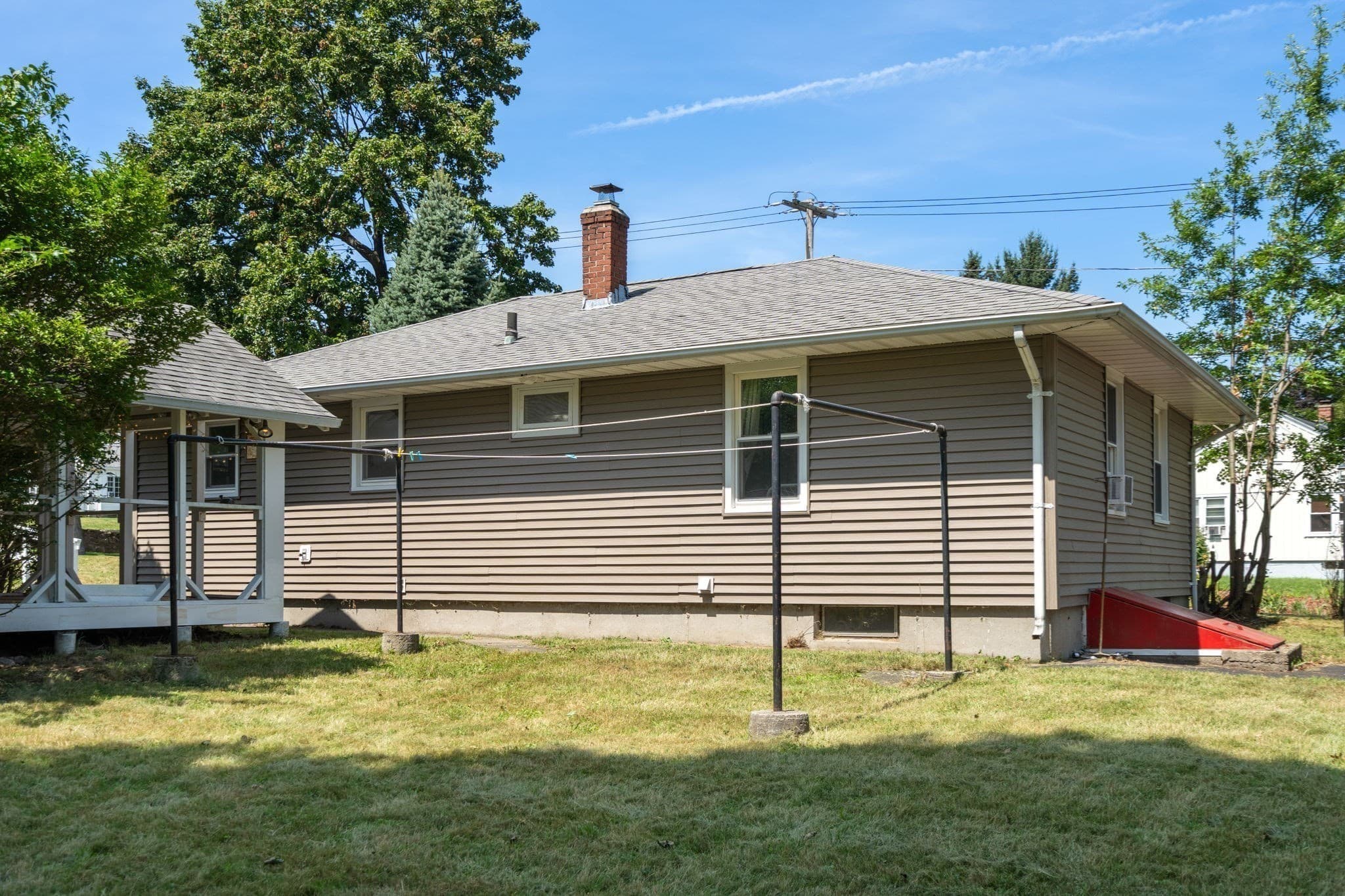 Single Family Residence at 128 Clark St, Worcester MA 01606, Worcester, photo 20 of 34