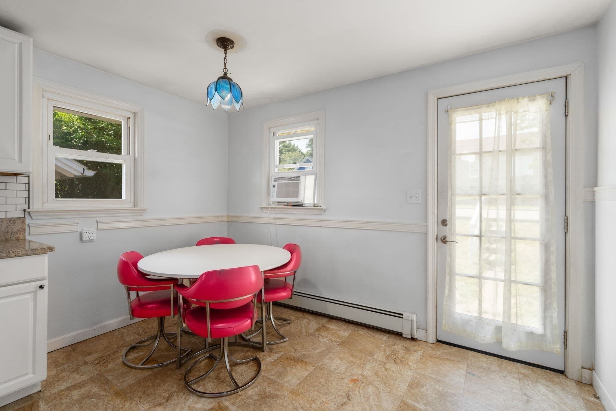 Single Family Residence at 128 Clark St, Worcester MA 01606, Worcester, photo 9 of 34