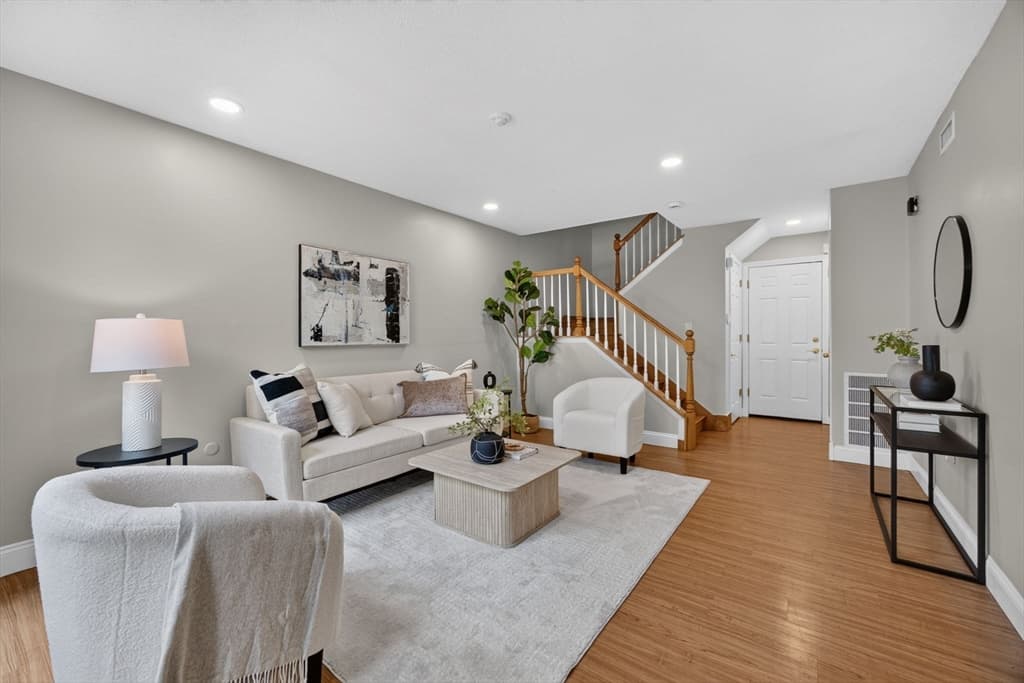 56 Laurelwood Dr # 56, Stoughton MA 02072 photo 3
