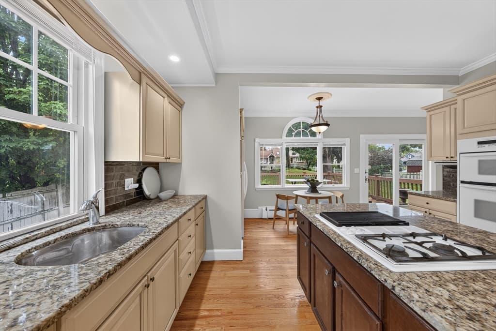 41 Maple St, Stoneham MA 02180 photo 12
