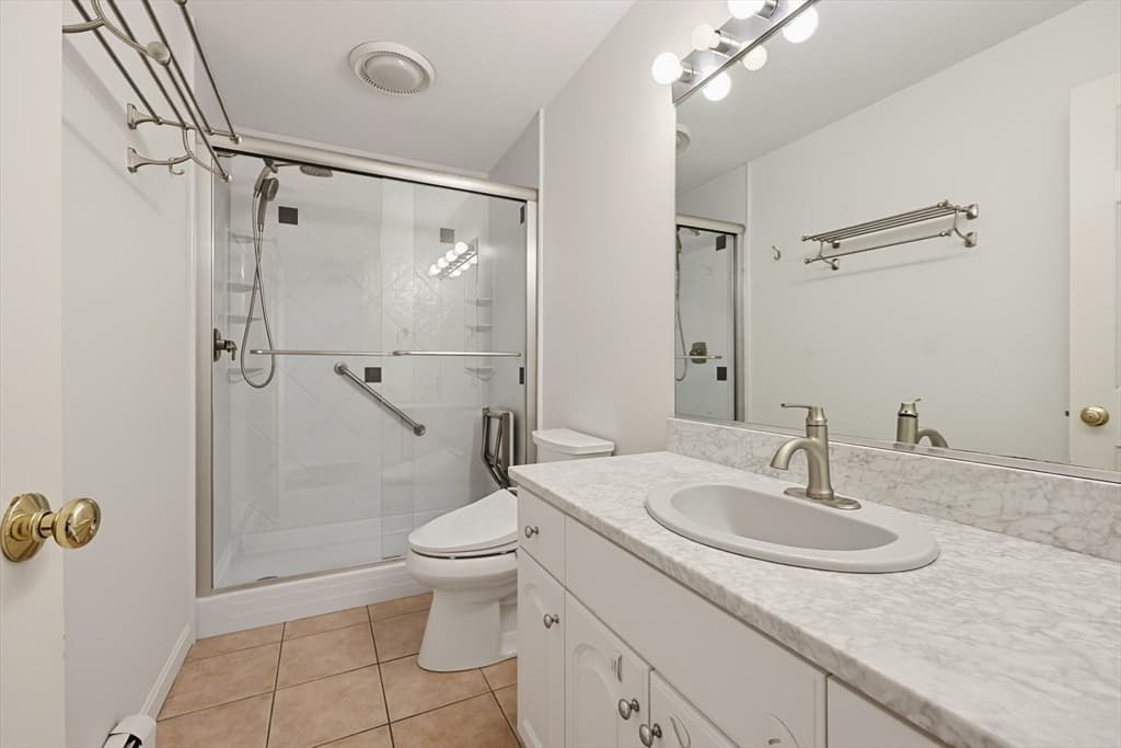 250 Palisades Cir, Stoughton MA 02072 photo 17