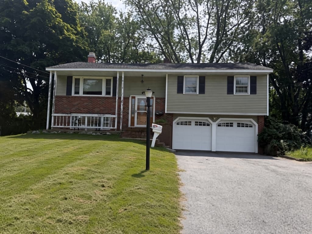 24 Crestshire Drive, Lawrence MA 01843