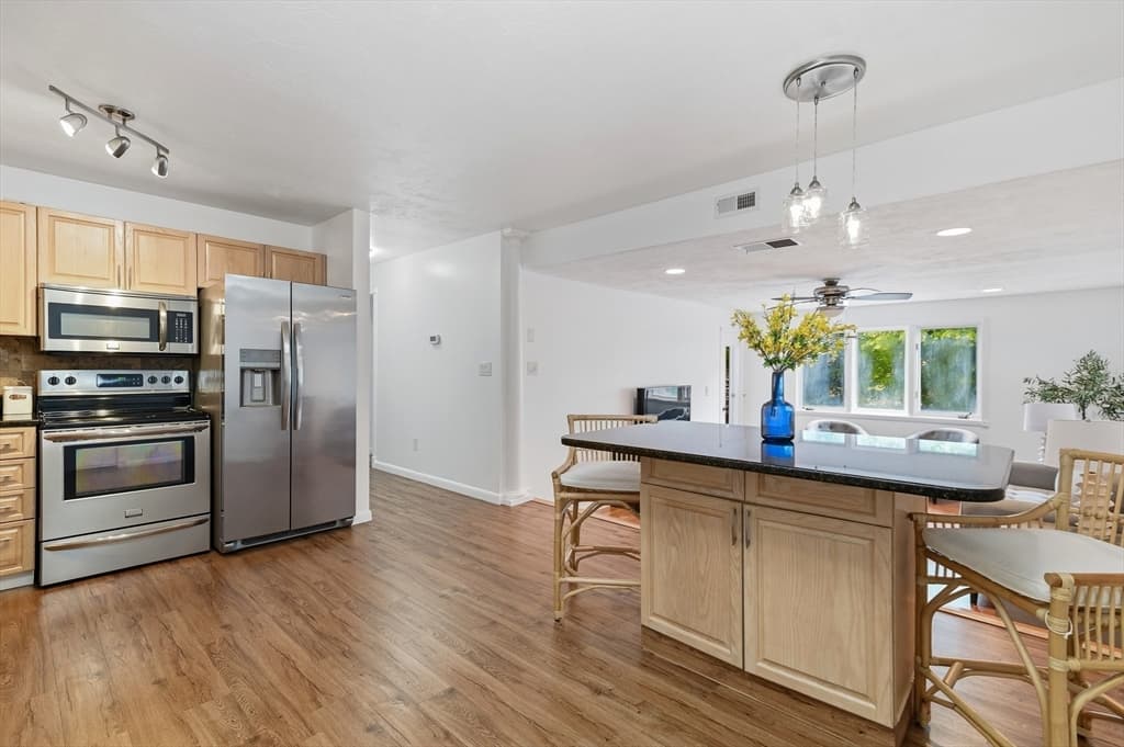 30 Chapman # 203, Weymouth MA 02189