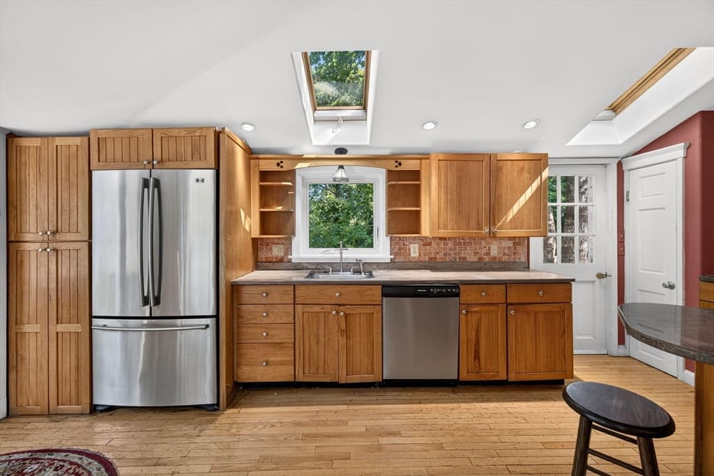 Single Family Residence at 658 Main St, Harwich MA 02645, Harwich, photo 6 of 42