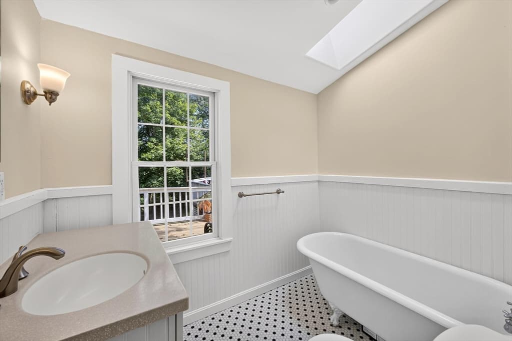 Single Family Residence at 658 Main St, Harwich MA 02645, Harwich, photo 26 of 42