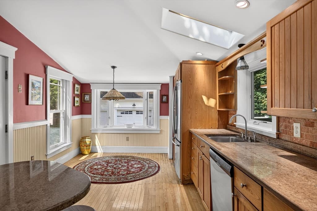 Single Family Residence at 658 Main St, Harwich MA 02645, Harwich, photo 8 of 42