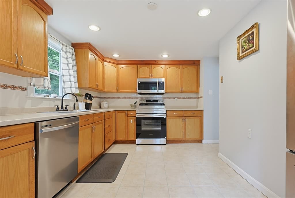 Single Family Residence at 22 Harriss Ct, Abington MA 02351, Abington, photo 12 of 32