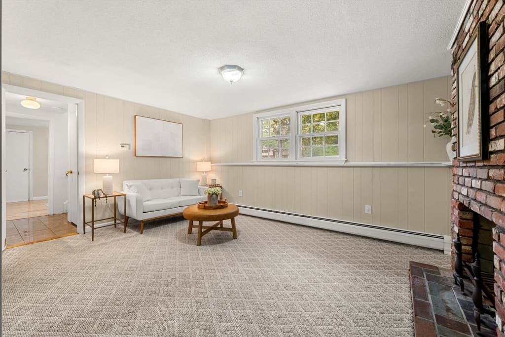 21 Freeport Dr, Burlington MA 01803 photo 30