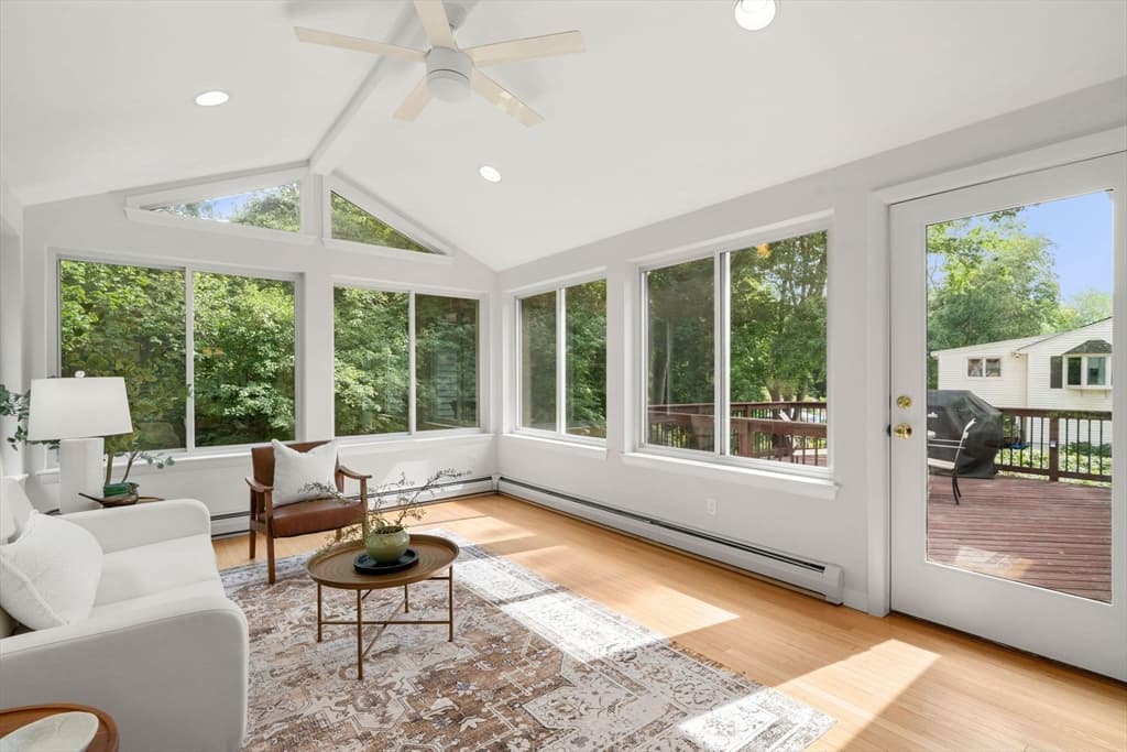 21 Freeport Dr, Burlington MA 01803 photo 15