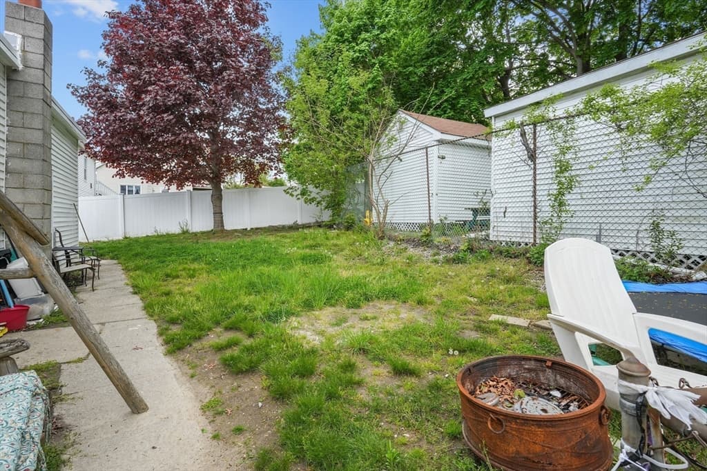 1792 Pleasant St, Fall River MA 02723 photo 30