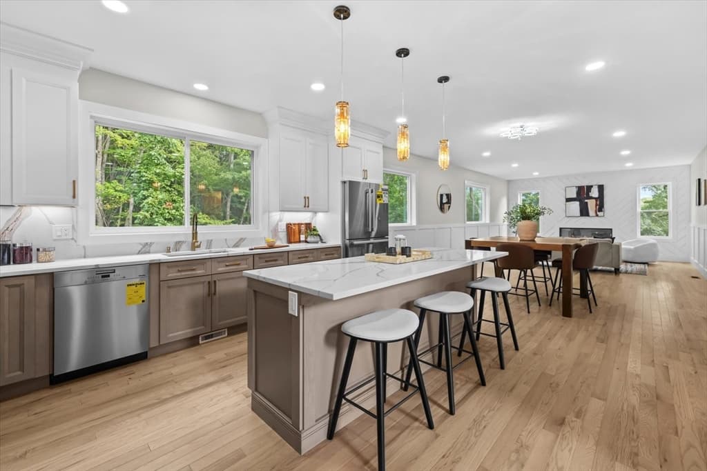 10 Falcon Drive, Shrewsbury MA 01545 photo 4