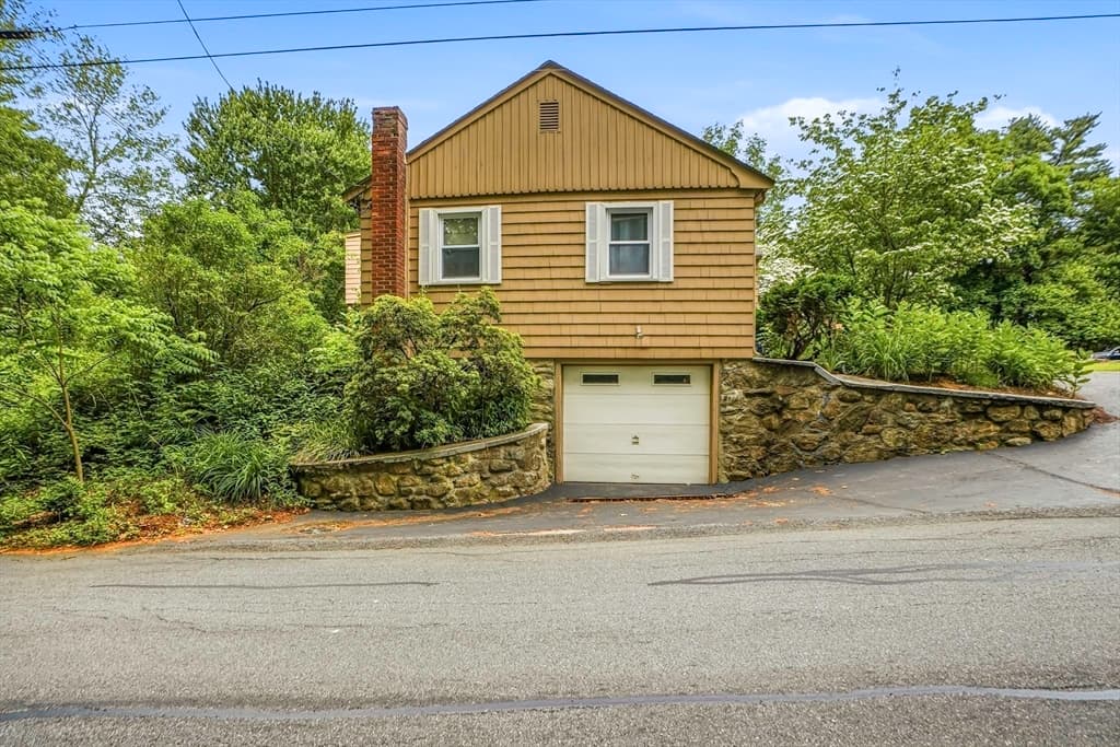 90 Glenview, Upton MA 01568 photo 28