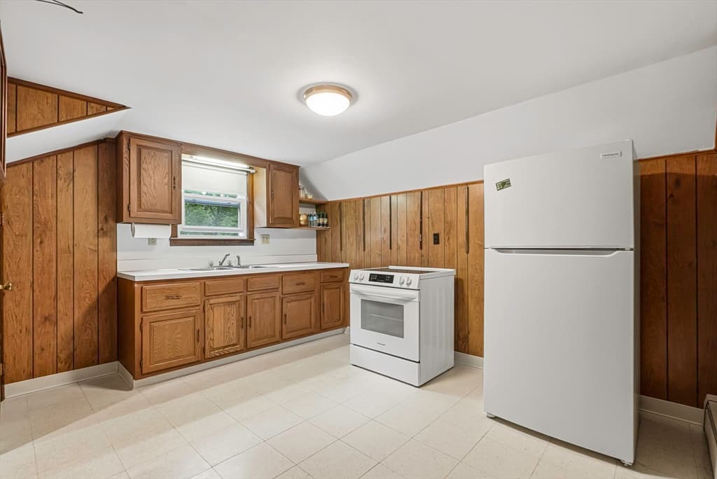 90 Glenview, Upton MA 01568 photo 24
