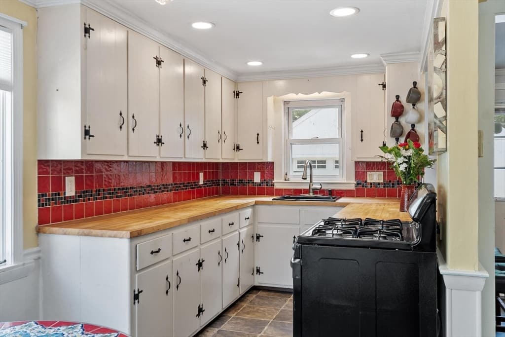 147 Main Street, Reading MA 01867 photo 7