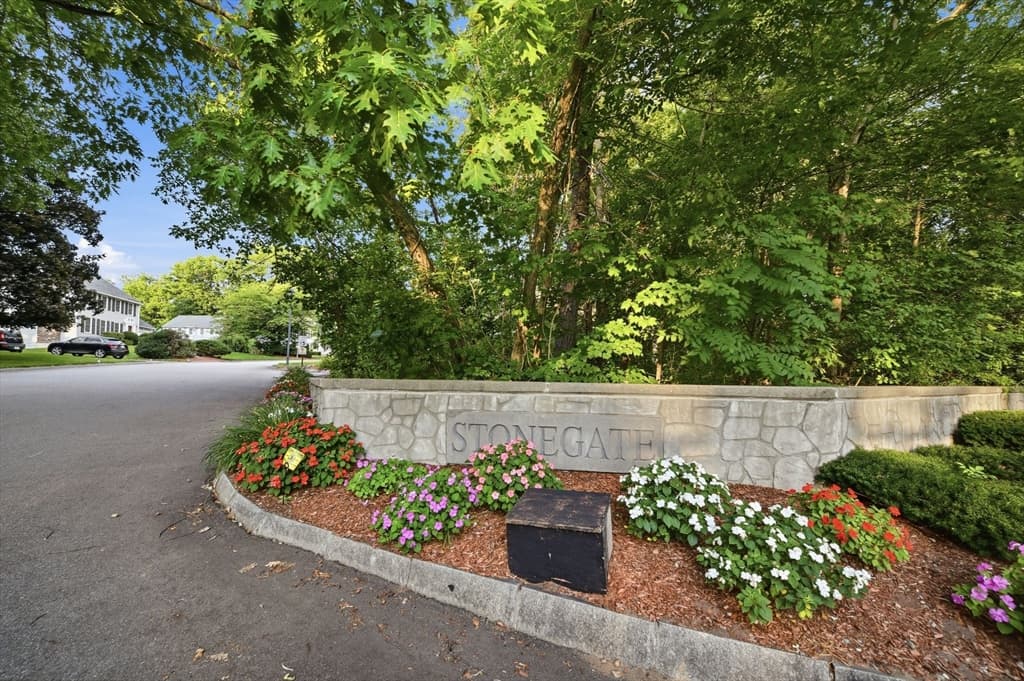 27 Stonegate Rd # 27, Chelmsford MA 01824 photo 40