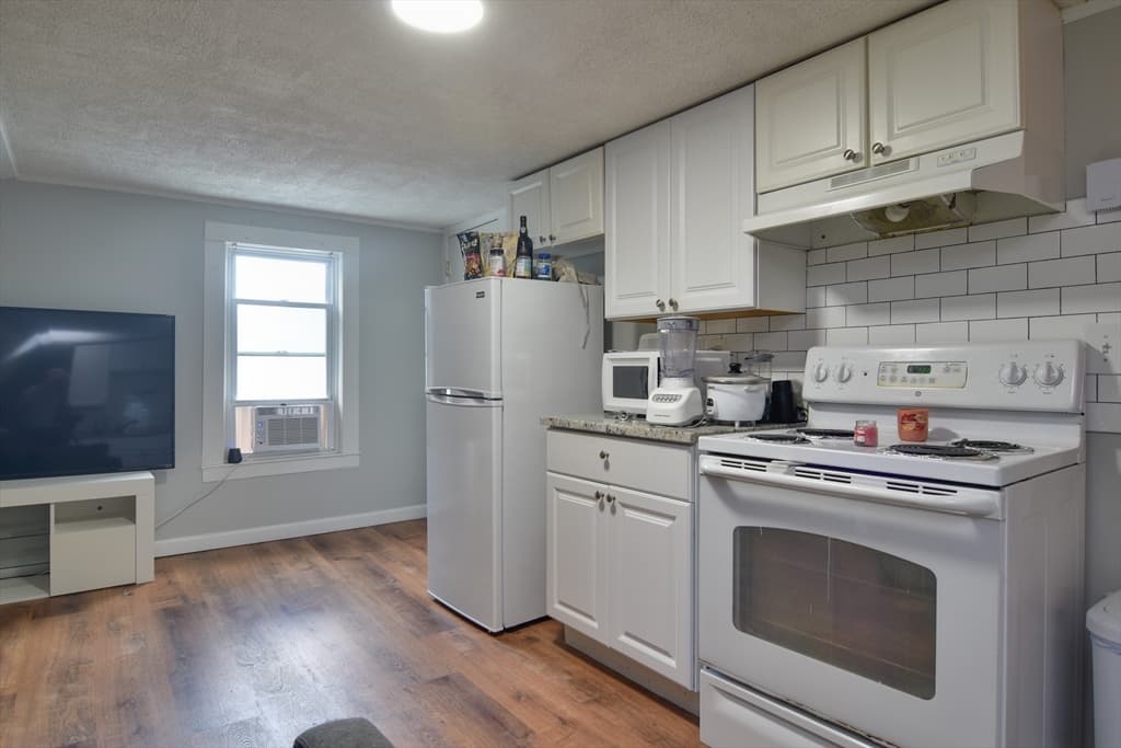 179 Chestnut Street, Marlborough MA 01752 photo 33