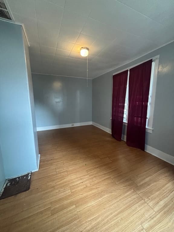 3 Dean St, Southbridge MA 01550 photo 8