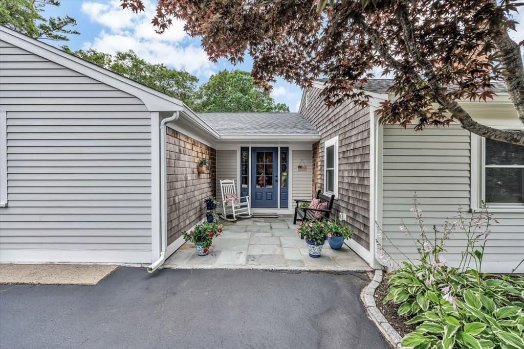 770 County Rd, Bourne MA 02559 photo 2