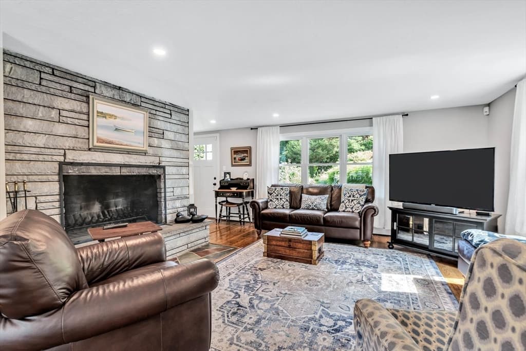 770 County Rd, Bourne MA 02559 photo 10