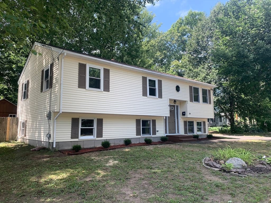 84 Catherine Street, Gardner MA 01440