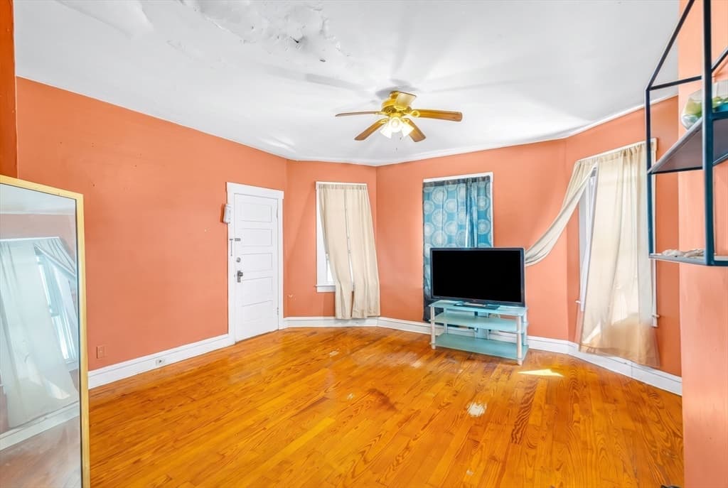 84 Cory St, Fall River MA 02720 photo 17