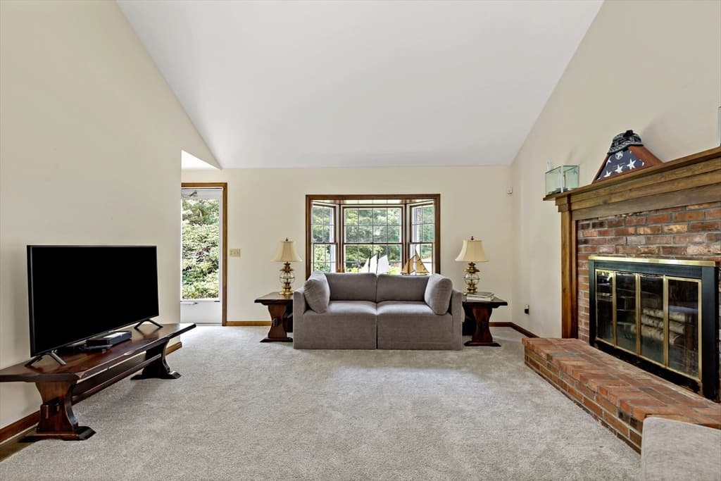 Single Family Residence at 26 Qaushnet Way, Falmouth MA 02536, Falmouth, photo 9 of 40