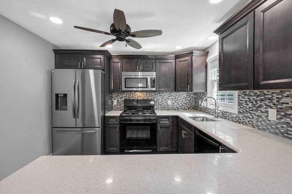 759 Wellman Avenue # 759, Chelmsford MA 01863 photo 3