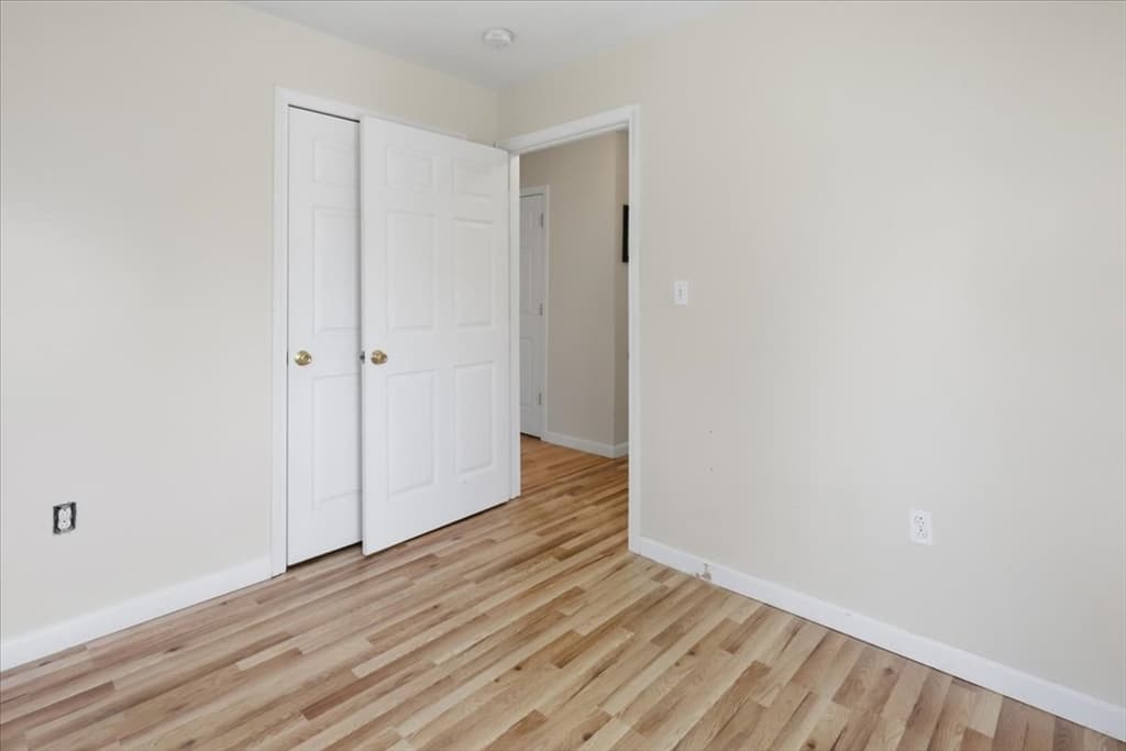 1033 Rodman St, Fall River MA 02721 photo 26