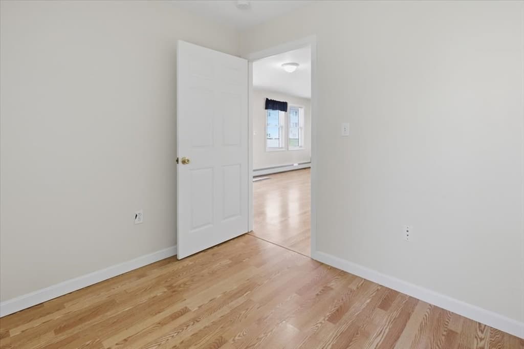 1033 Rodman St, Fall River MA 02721 photo 28