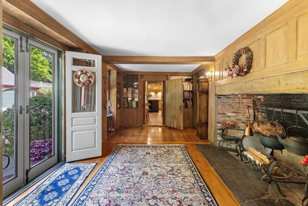 112 Farm Rd, Sherborn MA 01770 photo 3