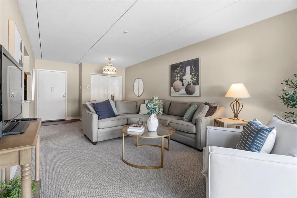 573 Broad St # 135, Weymouth MA 02189 photo 2