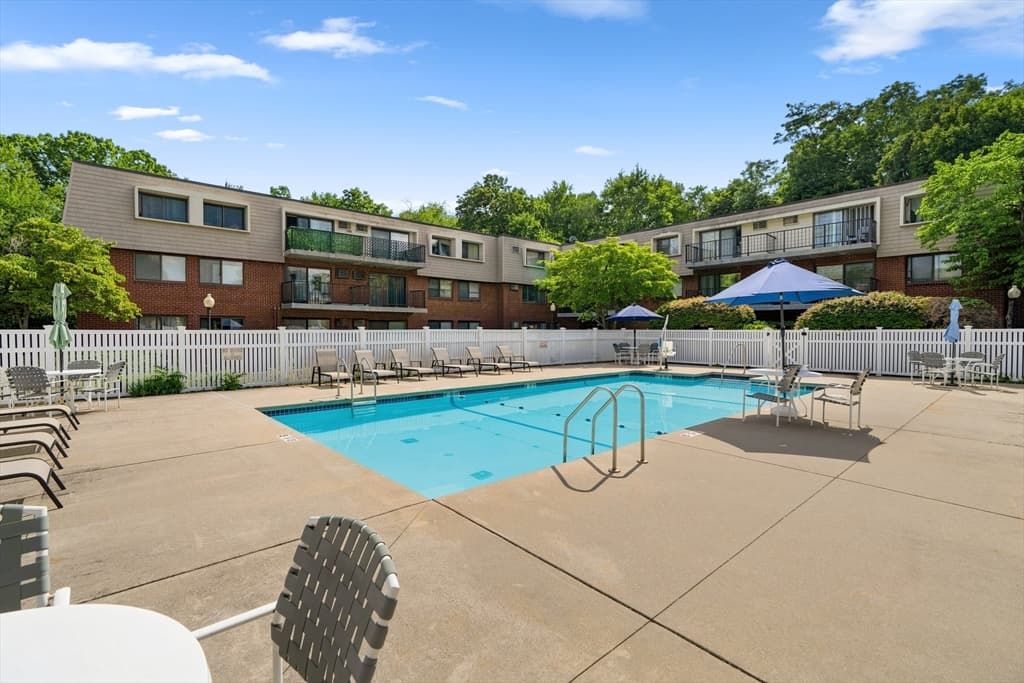 573 Broad St # 135, Weymouth MA 02189 photo 18
