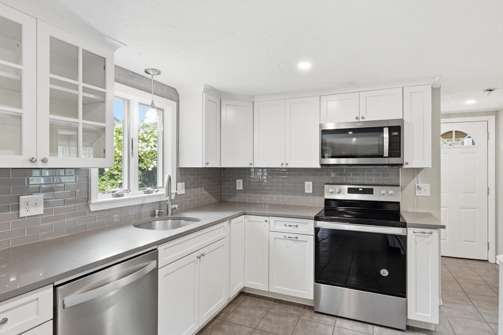 6 Hamilton Drive, Holland MA 01521 photo 5