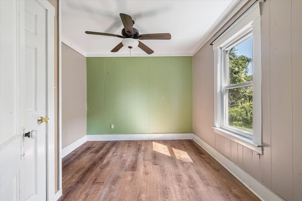 Single Family Residence at 21 Munroe St, Winchendon MA 01475, Winchendon, photo 17 of 29