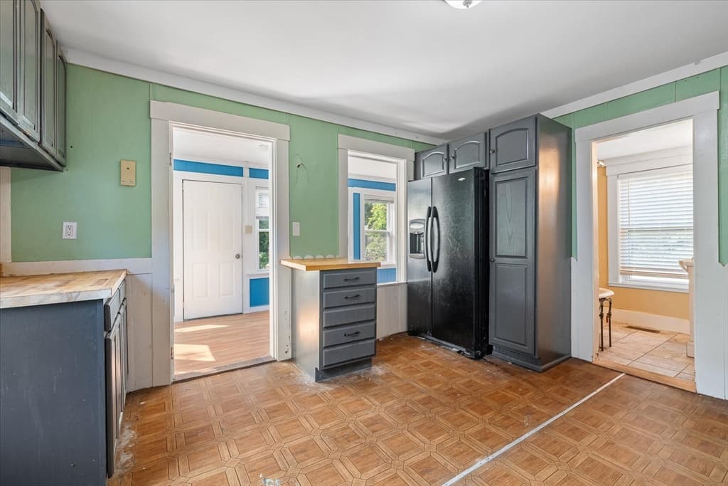Single Family Residence at 21 Munroe St, Winchendon MA 01475, Winchendon, photo 9 of 29