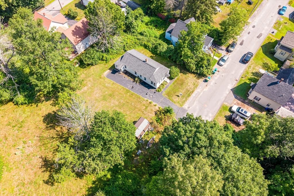 Single Family Residence at 21 Munroe St, Winchendon MA 01475, Winchendon, photo 24 of 29