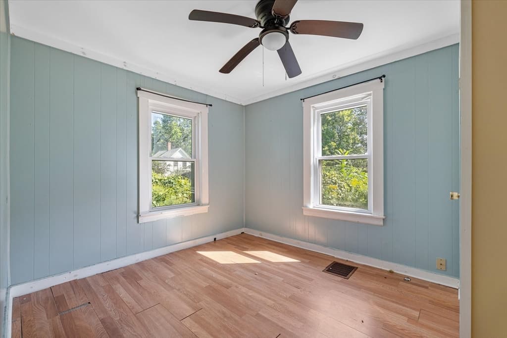 Single Family Residence at 21 Munroe St, Winchendon MA 01475, Winchendon, photo 15 of 29