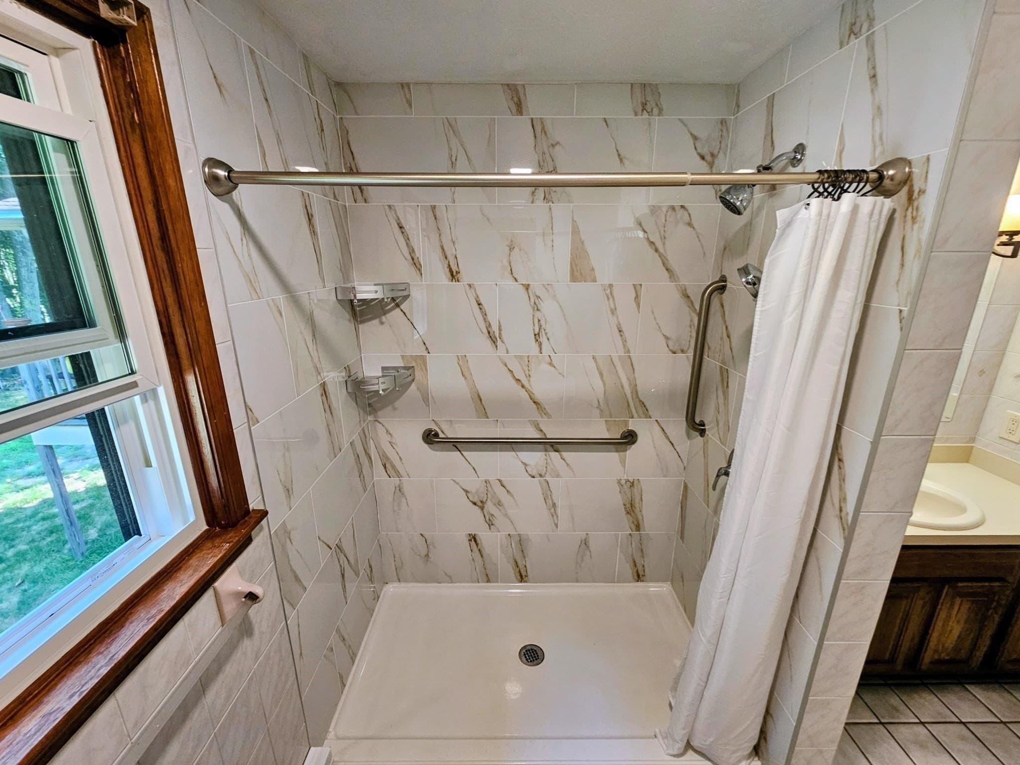 Single Family Residence at 4 Sycamore Dr, Rutland MA 01543, Rutland, photo 18 of 27