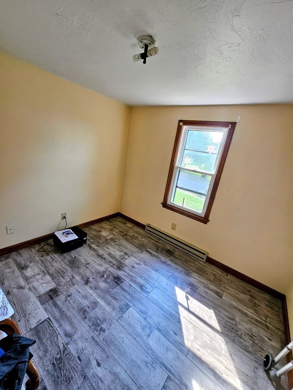 Single Family Residence at 4 Sycamore Dr, Rutland MA 01543, Rutland, photo 25 of 27