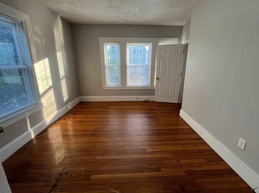 53 Arlington St, Lynn MA 01902 photo 7
