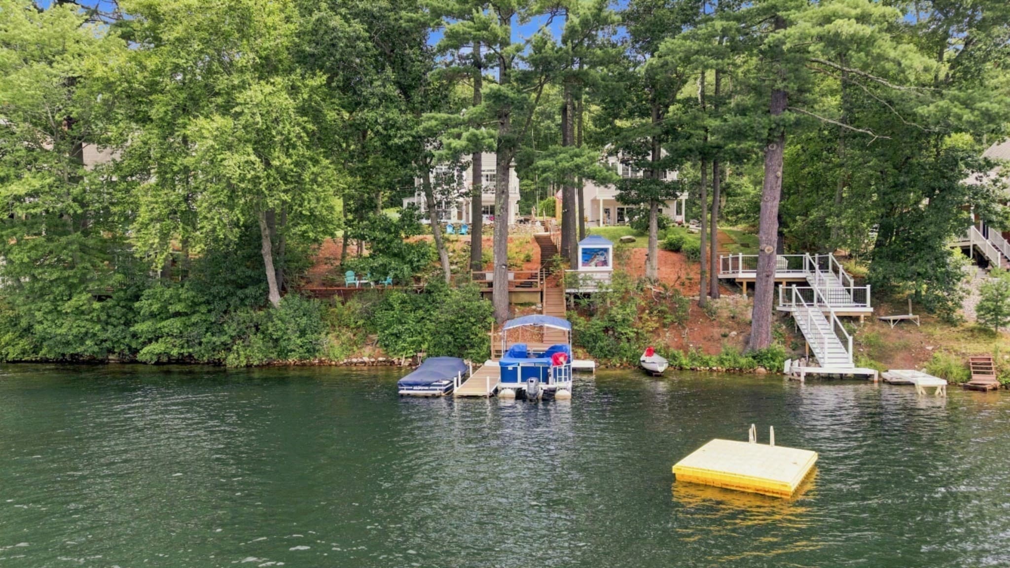 Single Family Residence at 24 Laurelwood Dr, Webster MA 01570, Webster, photo 2 of 42