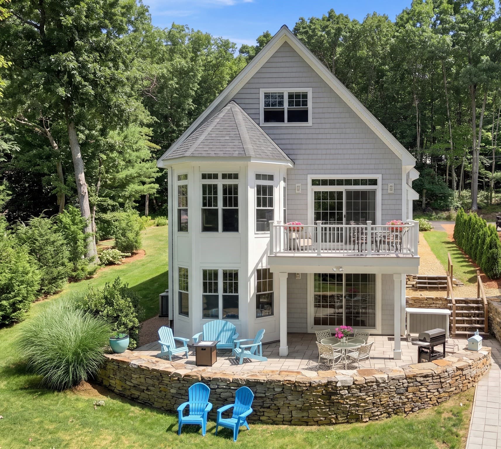 24 Laurelwood Dr, Webster MA 01570