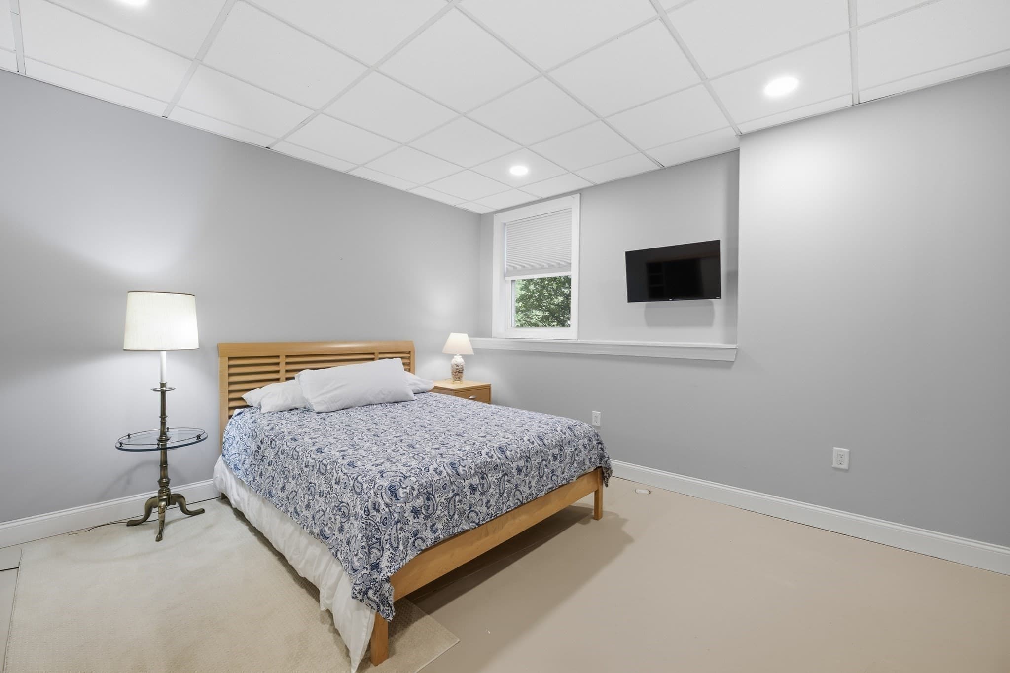 Single Family Residence at 24 Laurelwood Dr, Webster MA 01570, Webster, photo 35 of 42