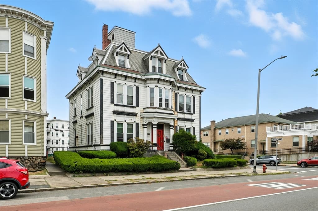 121 N Common, Lynn MA 01902