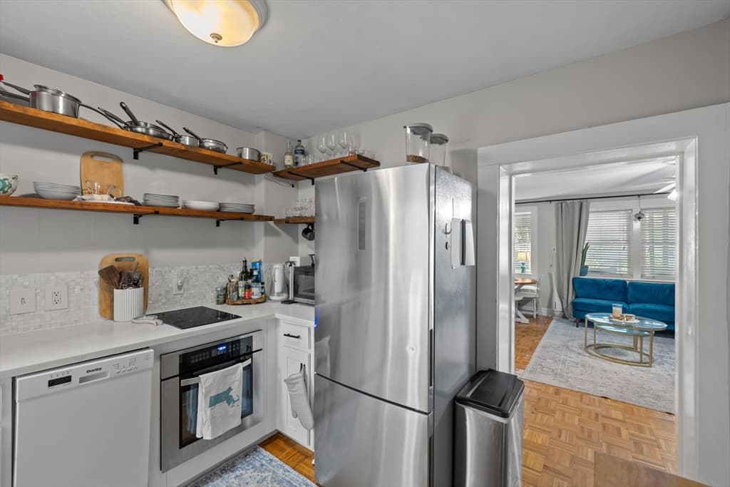 36 Elm St # B, Worcester MA 01609 photo 8