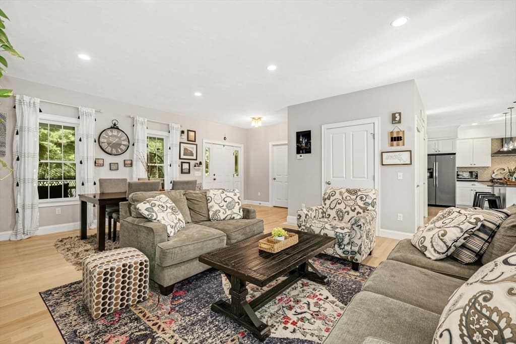 424 Langen Rd, Lancaster MA 01523 photo 14