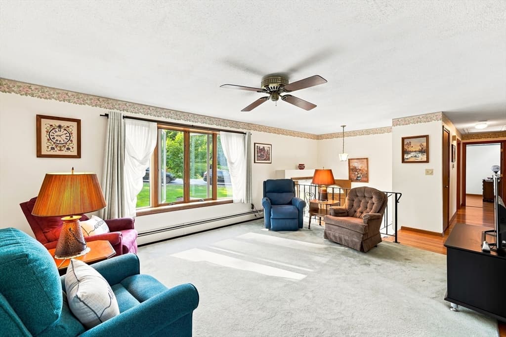 19 Mcintosh Rd, Chelmsford MA 01824 photo 4