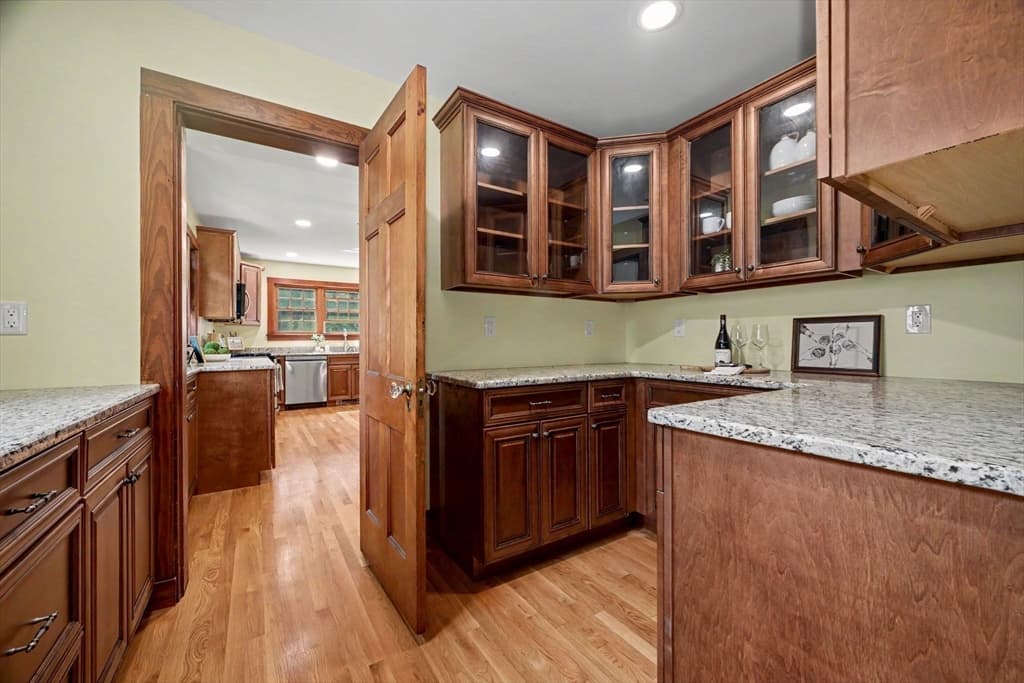 15 Eden St, Framingham MA 01702 photo 10
